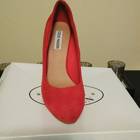 Heels - Picture 3 of 5